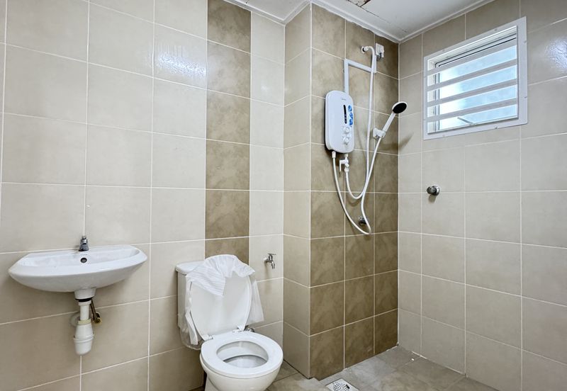 CASA RESIDENCES, CHEMOR