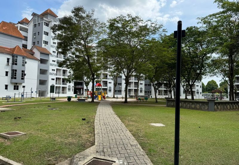 Alpine Village Apartment