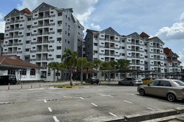 Alpine Village Apartment