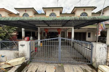 TAMAN LAPANGAN INDAH