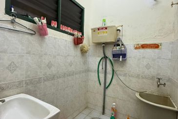 TAMAN LAPANGAN INDAH