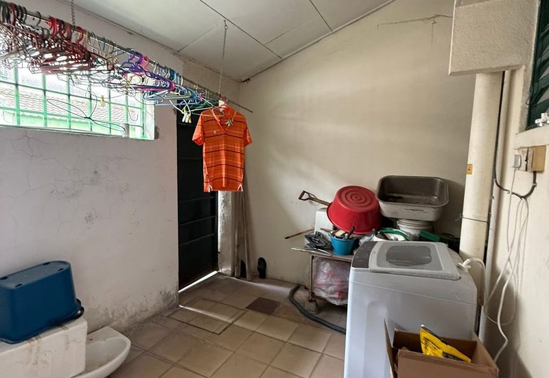 TAMAN LAPANGAN INDAH