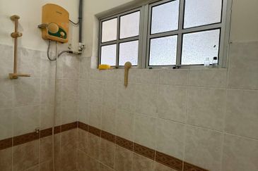 TAMAN LAPANGAN INDAH