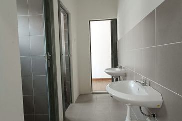 TAMAN SAVANA RESIDENCY @ TASEK.