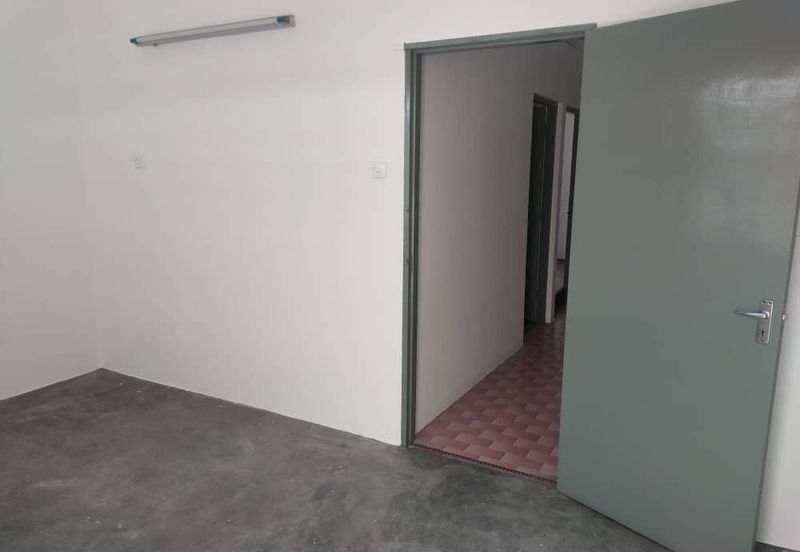 TAMAN CAHAYA BERCHAM