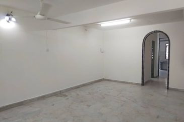 TAMAN CAHAYA BERCHAM