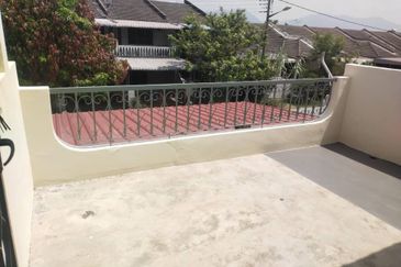 TAMAN CAHAYA BERCHAM