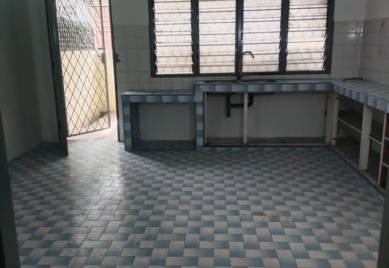 TAMAN CAHAYA BERCHAM