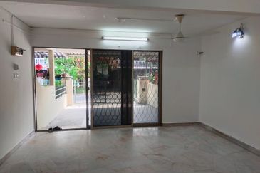 TAMAN CAHAYA BERCHAM