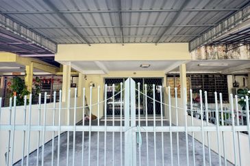 TAMAN CAHAYA BERCHAM