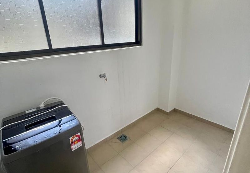 Upper East @ Tiger Lane