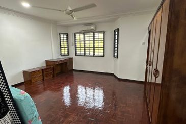 TAMAN LAPANGAN HILLCITY COND