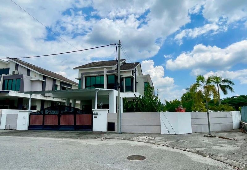 Panorama Lapangan Akasia @ Botani