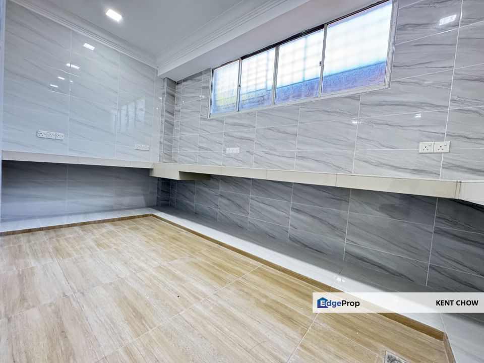 🏡Single Storey Corner House For Sale @ Taman Song Choon 🏠, Perak, Ipoh