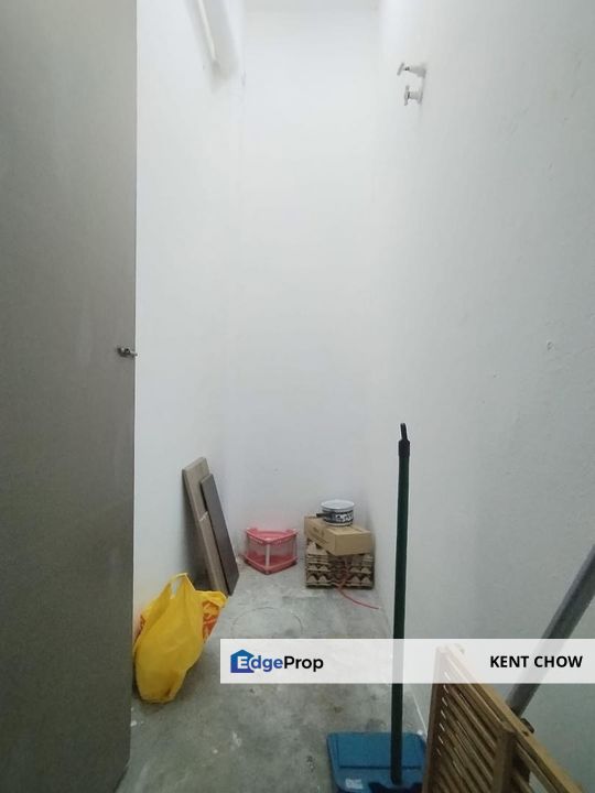 🏘️ Double Storey Terrace House For Rent  📍 Location: Ipoh Garden East, Perak, Ipoh