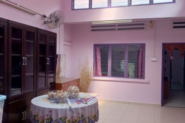 PASIR PUTEH/PENGKALAN