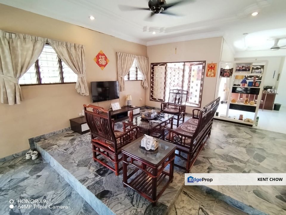 🏡 Big Corner Bungalow For Sale 🏠  📍 Location: Pasir Puteh, Perak, Kinta