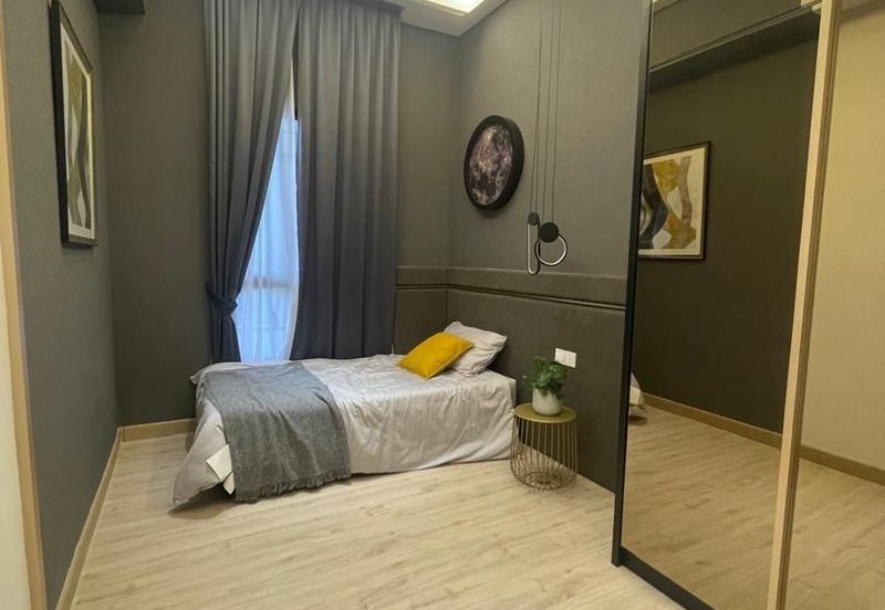 Piccadilly Service Residence @ Greentown