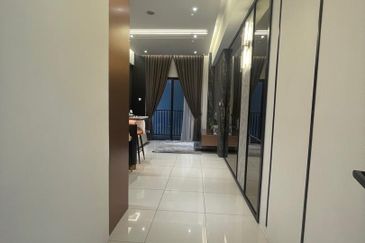 Piccadilly Service Residence @ Greentown