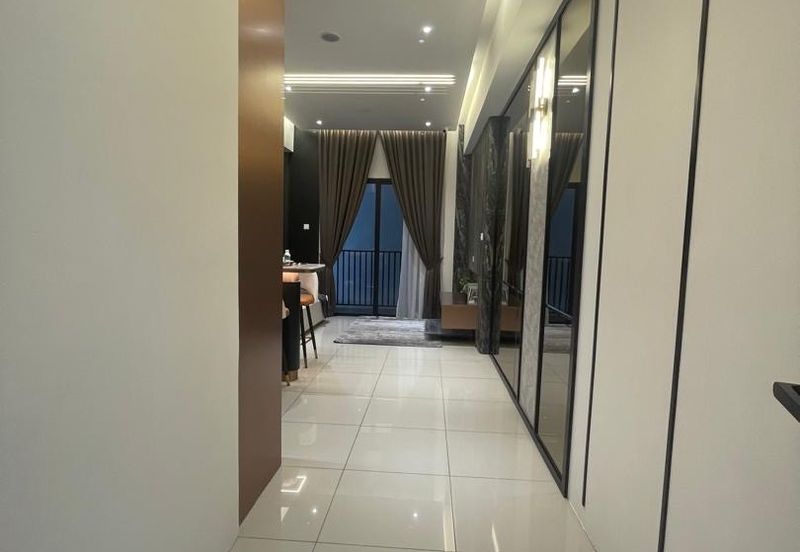 Piccadilly Service Residence @ Greentown