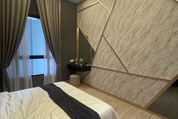 Piccadilly Service Residence @ Greentown