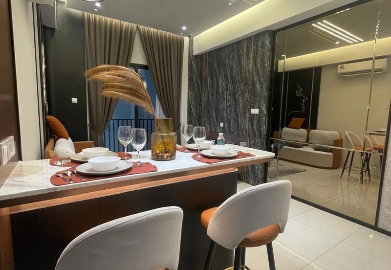 Piccadilly Service Residence @ Greentown