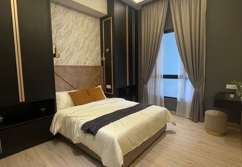 Piccadilly Service Residence @ Greentown