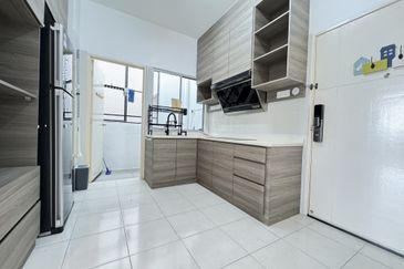 CASA RESIDENCES, CHEMOR