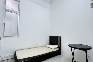 CASA RESIDENCES, CHEMOR