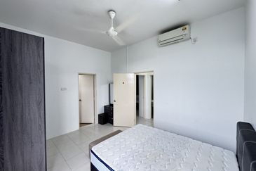 CASA RESIDENCES, CHEMOR