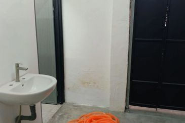 Jalan Pasir Puteh, Station 18