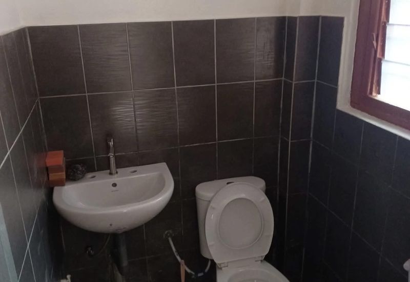 Jalan Pasir Puteh, Station 18