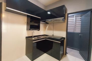 CASA RESIDENCES, CHEMOR