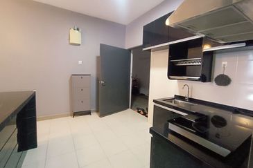 CASA RESIDENCES, CHEMOR