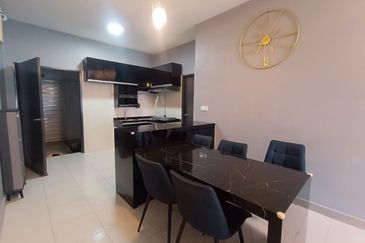 CASA RESIDENCES, CHEMOR