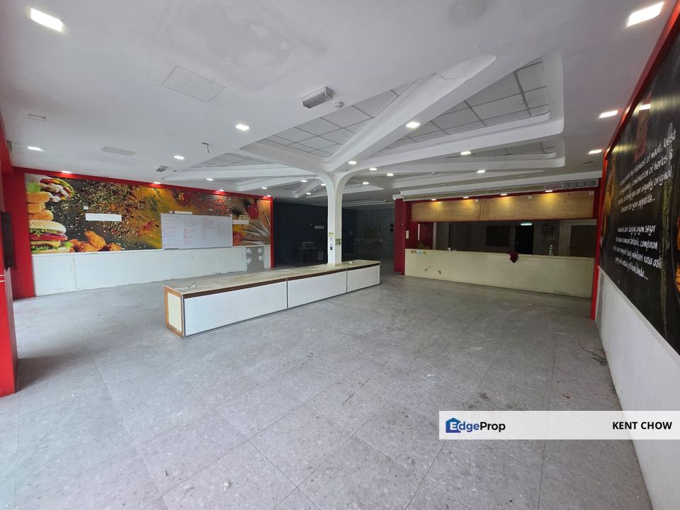 💥FOR RENT💥 🏢 2 Adjoining Shop Units (Ex–Fast Food Setup)🏢 📍 Pusat Komersial BG Perdana, Batu Gajah, Perak, Pusing