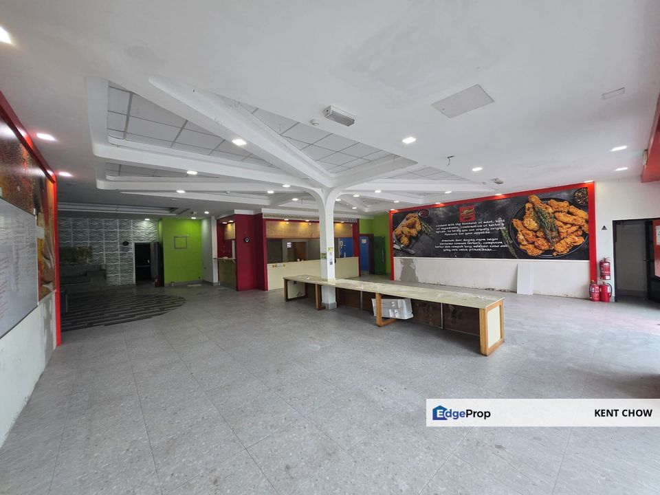 💥FOR RENT💥 🏢 2 Adjoining Shop Units (Ex–Fast Food Setup)🏢 📍 Pusat Komersial BG Perdana, Batu Gajah, Perak, Pusing