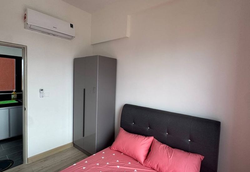 Piccadilly Service Residence @ Greentown