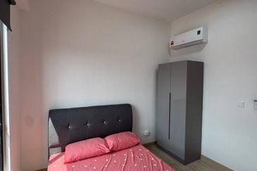 Piccadilly Service Residence @ Greentown