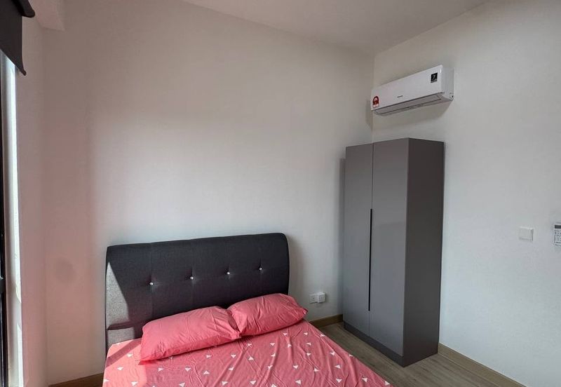 Piccadilly Service Residence @ Greentown