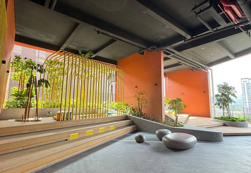 Piccadilly Service Residence @ Greentown