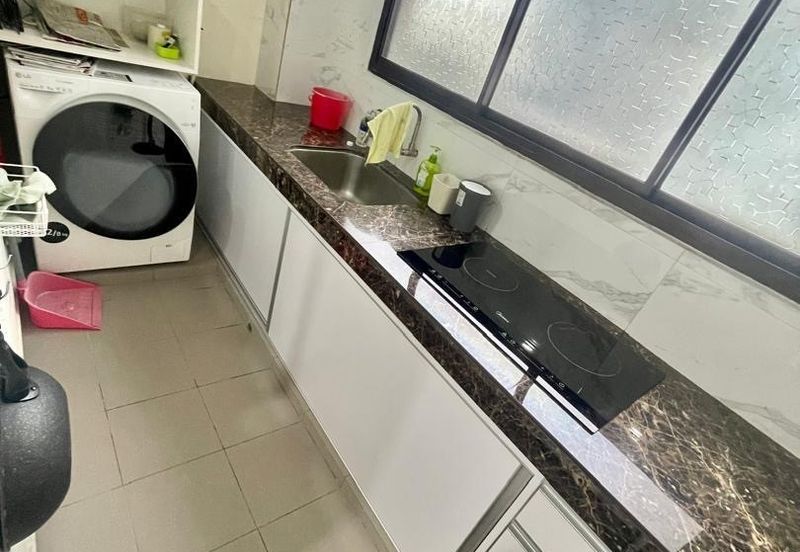 Upper East @ Tiger Lane