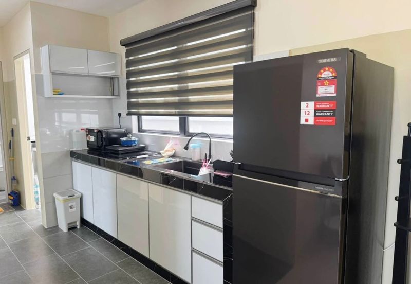 Piccadilly Service Residence @ Greentown