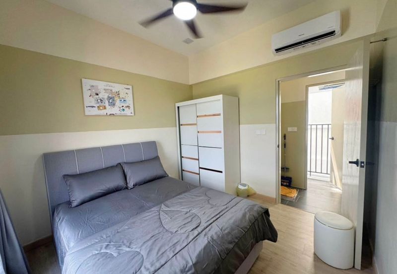 Piccadilly Service Residence @ Greentown