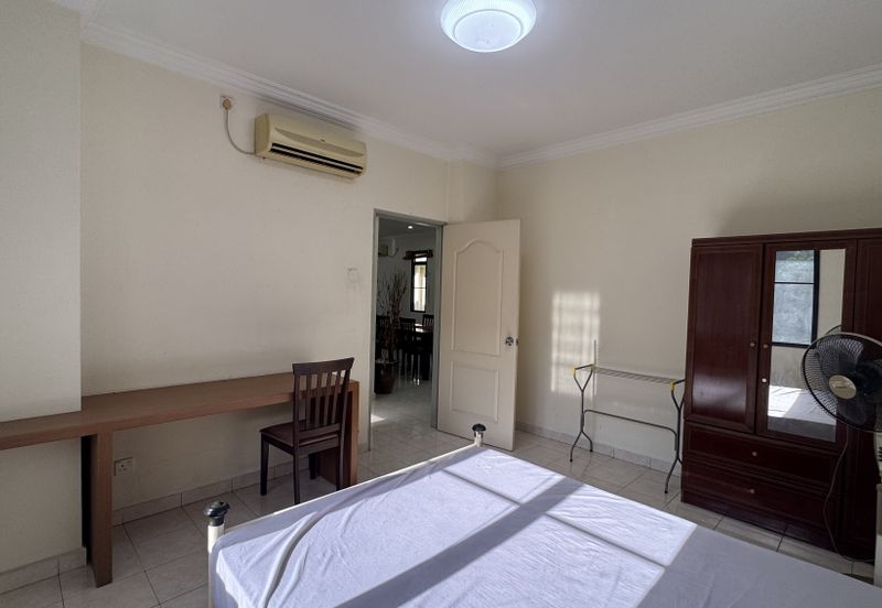 MERU VALLEY RESORT (GOLF VISTA APARTMENT