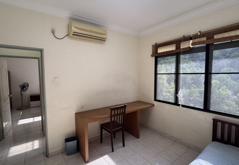 MERU VALLEY RESORT (GOLF VISTA APARTMENT