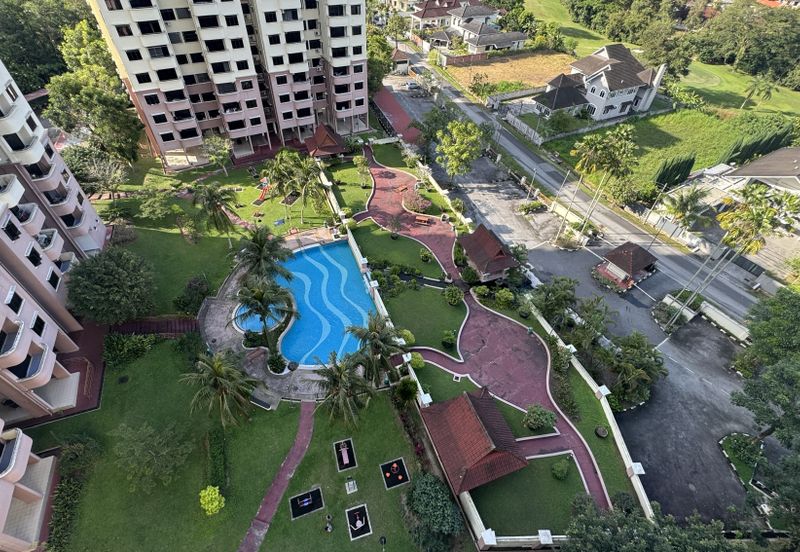 MERU VALLEY RESORT (GOLF VISTA APARTMENT