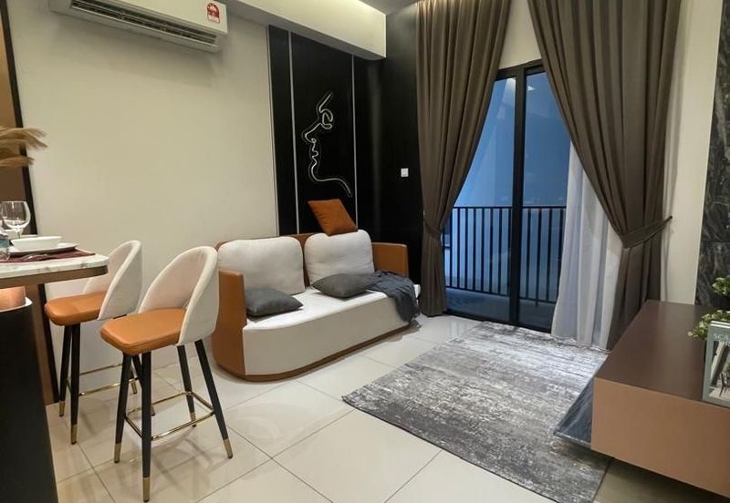 Piccadilly Service Residence @ Greentown