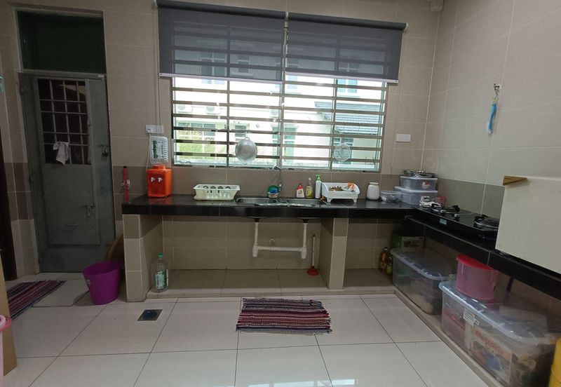 TAMAN MERU DESA PARK