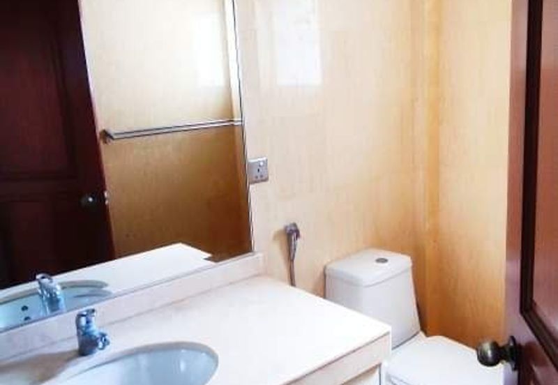 KONDOMINIUM DAMAIPURI